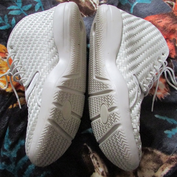 Jordan Eclipse Chukka "White Bone" Weave - Picture 5 of 7